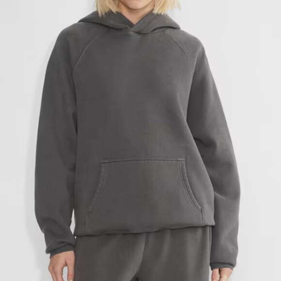 Aritzia | TNA Cozy Fleece Mega Raglan Hoodie | Size 2 (M) - Picture 1 of 4
